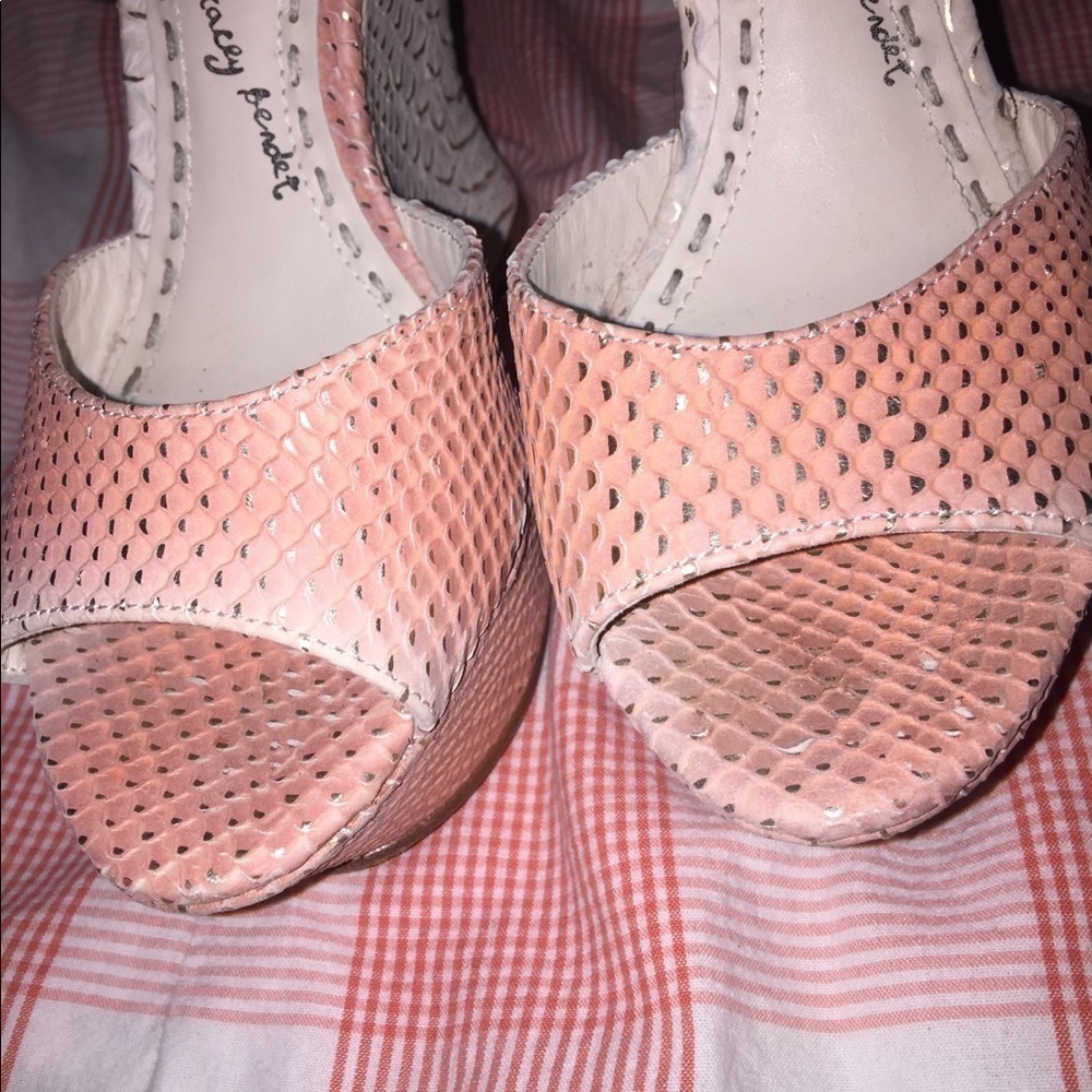 π HOST PICK π Alice+Olivia by Stacey Bendet sizeβ 37.5 - Picture 5 of 16